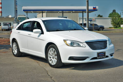 2013 Chrysler 200 for sale at ZAMORA AUTO LLC in Salem OR