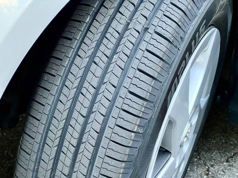 2010 Toyota Prius III