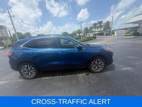 2022 Ford Escape Titanium