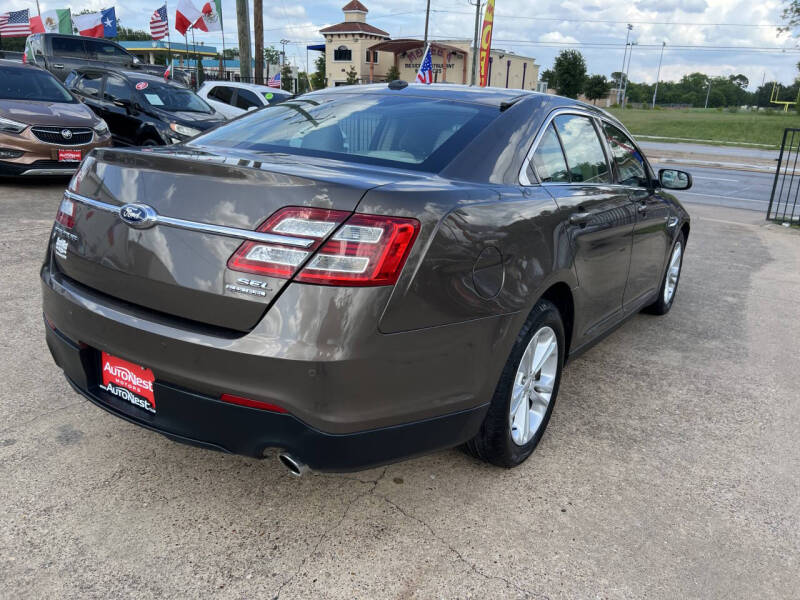 2015 Ford Taurus SEL