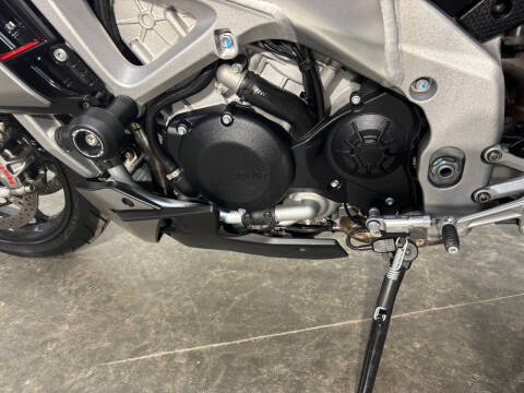 2022 Aprilia Tuono V4