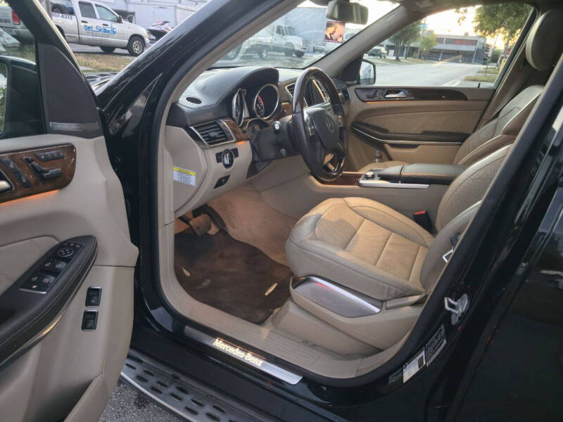 2013 Mercedes-Benz GL-Class GL 550 4MATIC