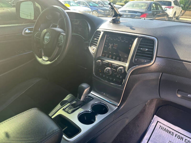2018 Jeep Grand Cherokee Laredo