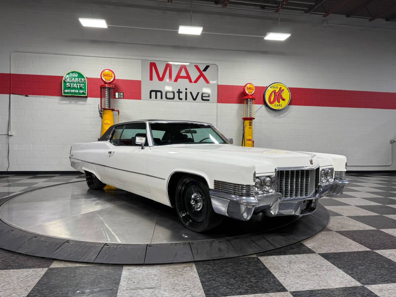 1970 Cadillac DeVille 4