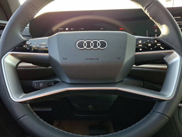 2025 Audi Q5 quattro Premium Plus TFSI