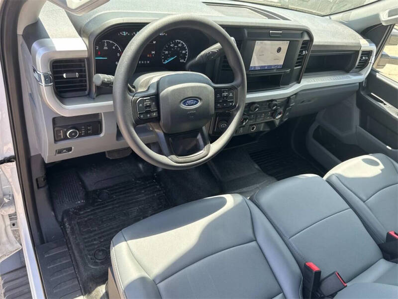 2025 Ford F-350 Super Duty XL