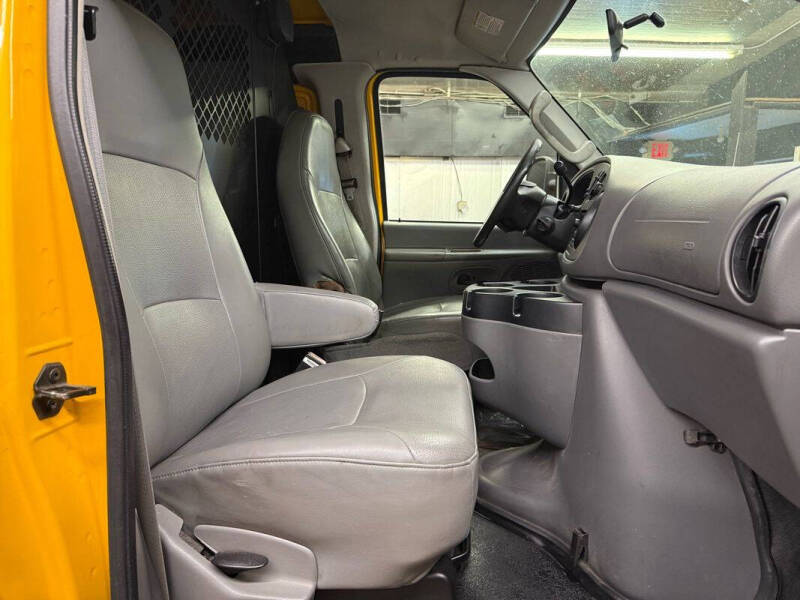 2007 Ford E-Series E-350 SD