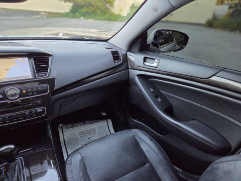 2016 Kia Cadenza Premium