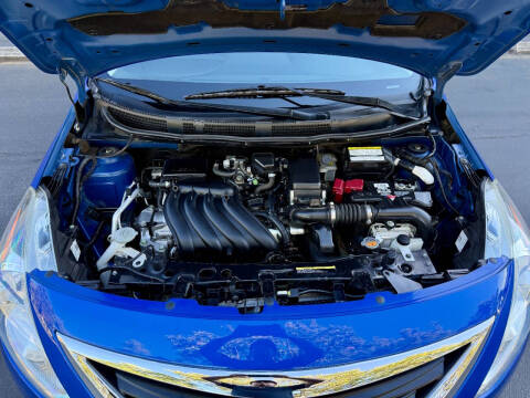 2017 Nissan Versa 1.6 S Plus