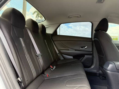 2022 Hyundai Elantra