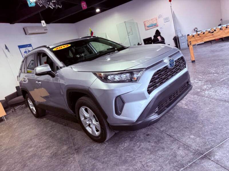 2019 Toyota RAV4 Hybrid LE