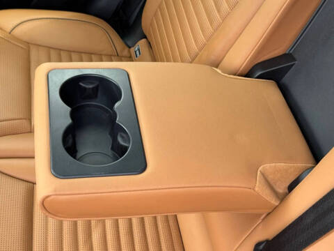 2019 Land Rover Discovery HSE Luxury Td6