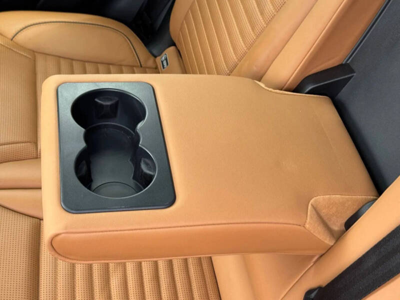 2019 Land Rover Discovery HSE Luxury Td6