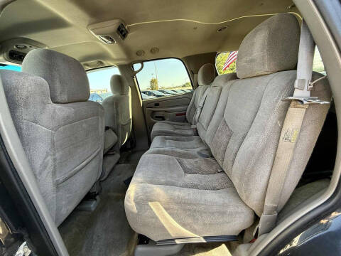 2004 Chevrolet Tahoe LS