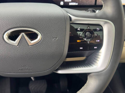 2025 Infiniti QX80 Pure