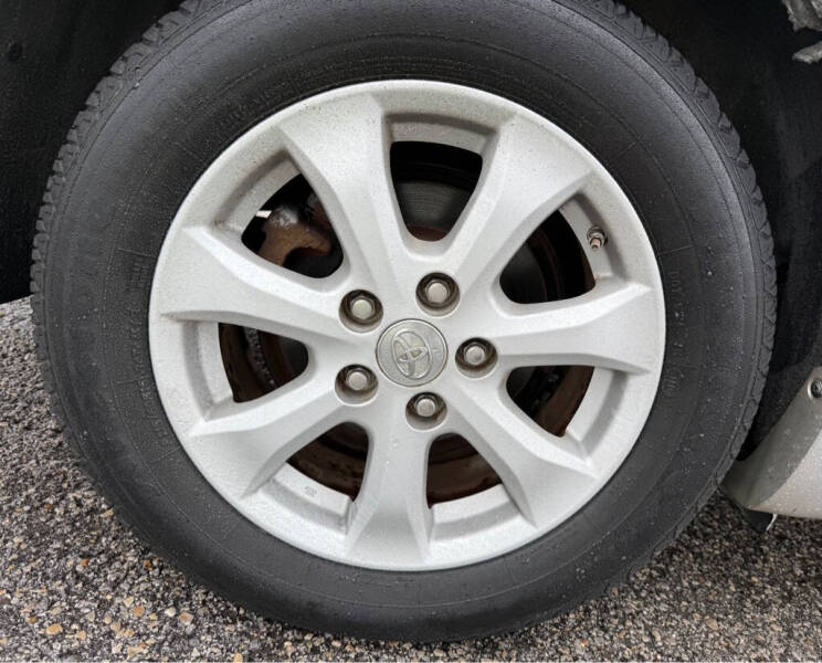 2010 Toyota Camry LE