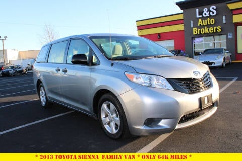 2013 Toyota Sienna for sale at L & S AUTO BROKERS in Fredericksburg VA