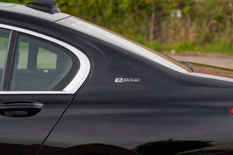 2018 BMW 7 Series 740e xDrive iPerformance