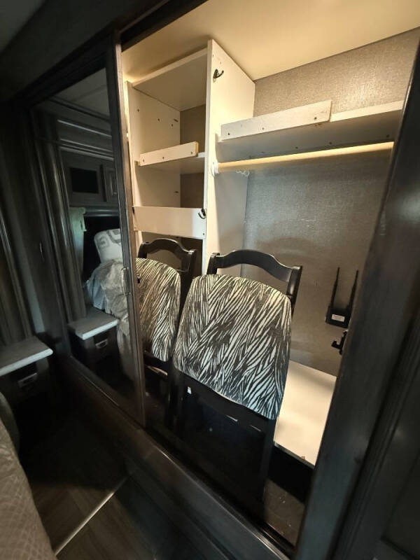 2019 Freightliner XCM Chassis