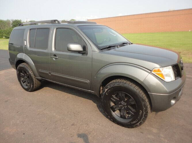 2007 Nissan Pathfinder LE