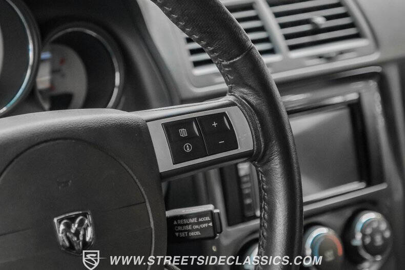 2009 Dodge Challenger SRT8