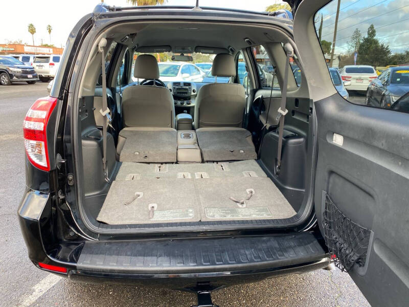 2010 Toyota RAV4 Base photo 24