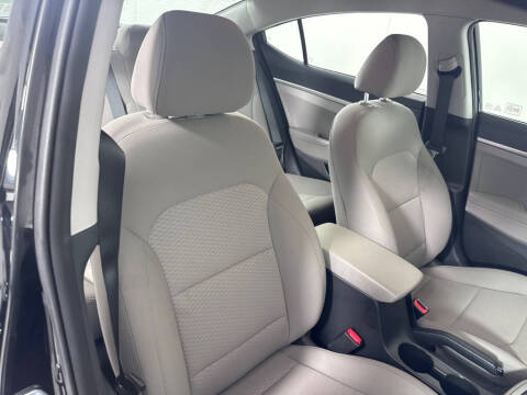 2019 Hyundai Elantra