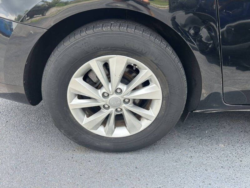 2017 Kia Sedona LX