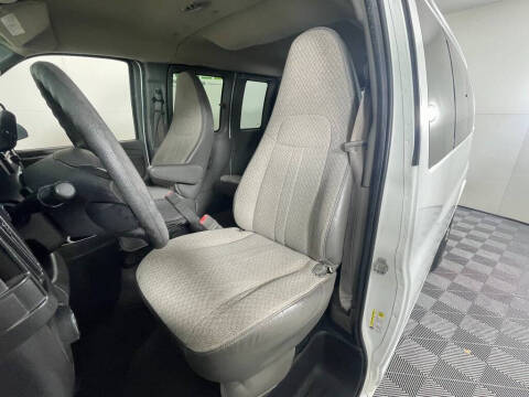 2013 GMC Savana LT 2500