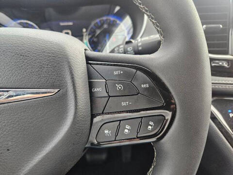 2024 Chrysler Pacifica Touring