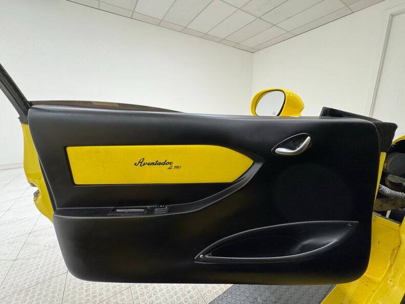 2020 Lamborghini Aventador