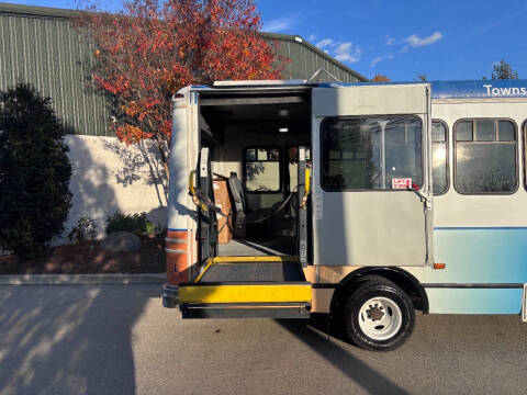 2015 Ford E-Series E-450 SD