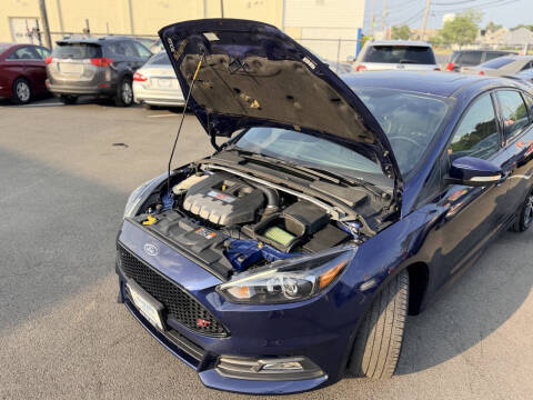 2017 Ford Focus ST