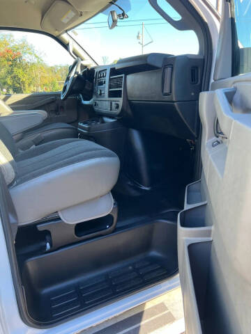 2024 Chevrolet Express 2500