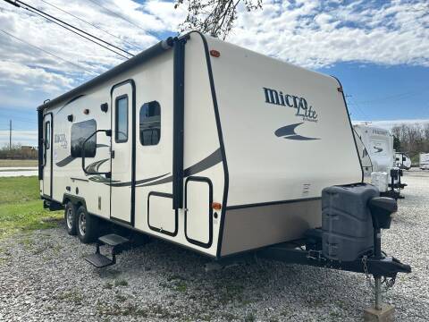 2015 Forest River Flagstaff Micro Lite 25KS for sale at Kentuckiana RV Wholesalers in Charlestown IN