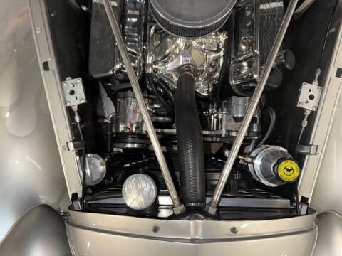 1933 Pontiac Sedan
