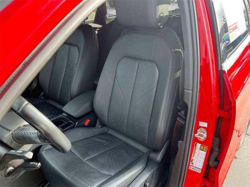 2019 Audi Q3 quattro Premium 45 TFSI