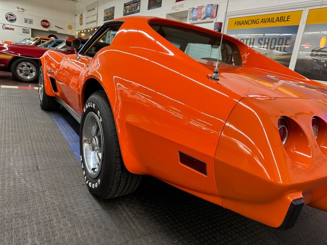 1976 Chevrolet Corvette 23