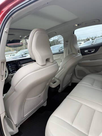 2019 Volvo S60 T6 Momentum