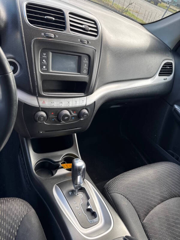 2018 Dodge Journey SE
