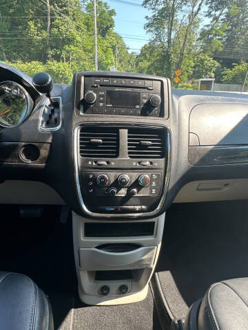 2013 Dodge Grand Caravan American Value Package