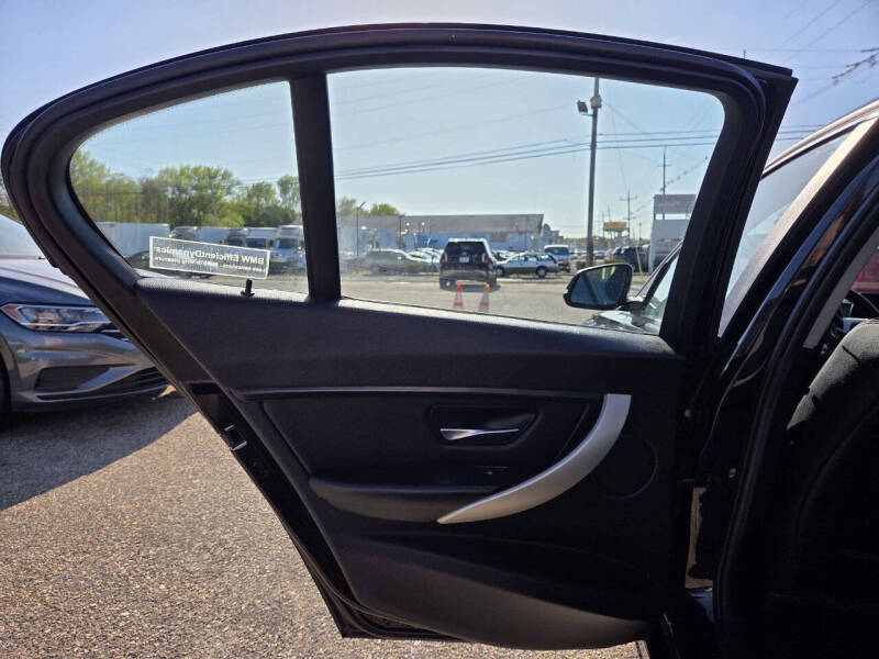 2015 BMW 3 Series 320i