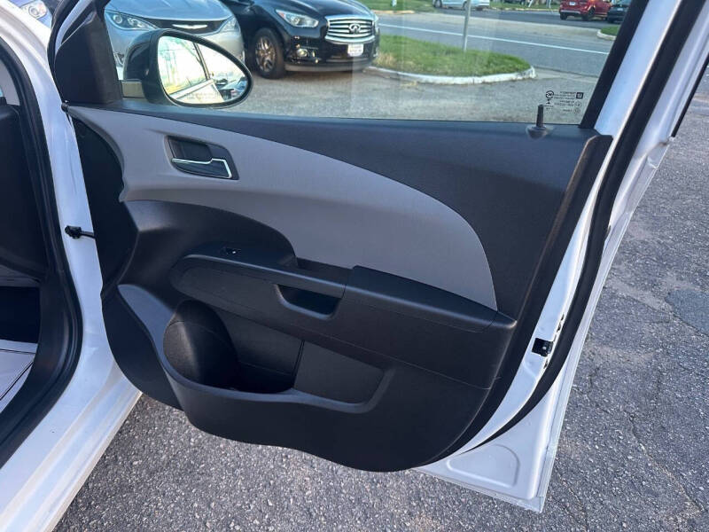 2016 Chevrolet Sonic LTZ Auto