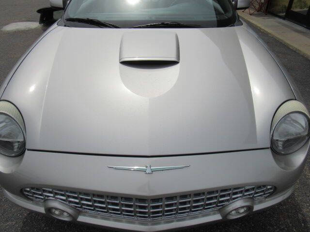 2005 Ford Thunderbird Deluxe