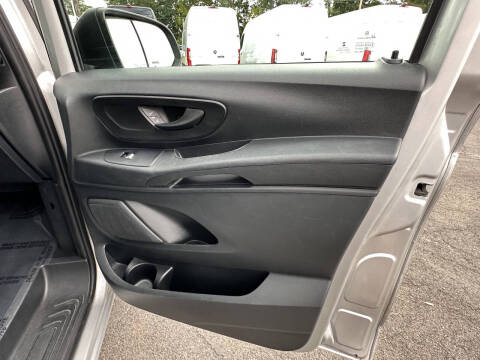 2017 Mercedes-Benz Metris Passenger