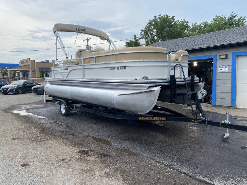 2018 Lowe Boats SS 210