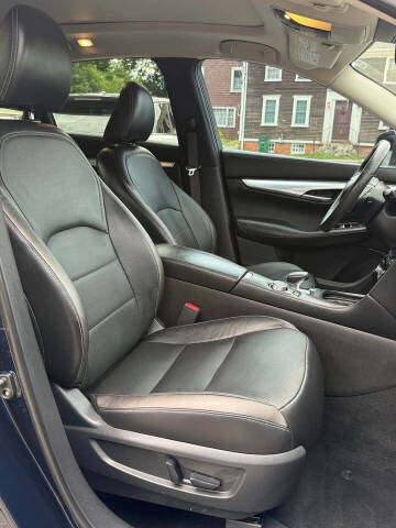 2019 Infiniti QX50 Essential