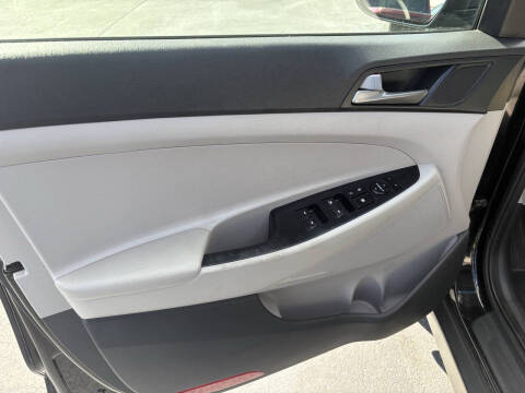 2017 Hyundai Tucson SE Plus