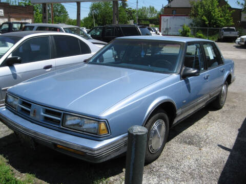 1990 Oldsmobile Eighty-Eight Royale for sale at S & G Auto Sales in Cleveland OH