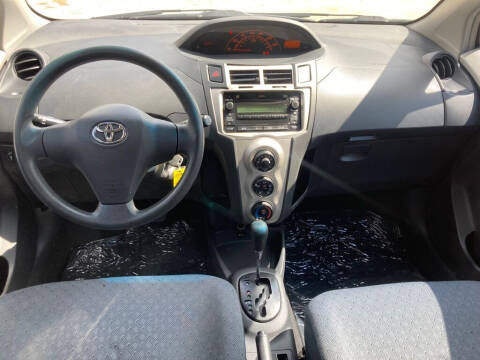 2011 Toyota Yaris